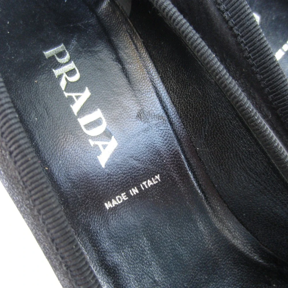 PRADA Heels size 5.5 Black Leather Floral Applique Kitten Pointed Toe Luxury Y2K